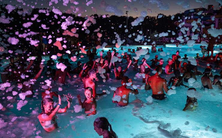 slider-16_pres-de-la-fontaine-soiree-mousse-41756865_0.jpg